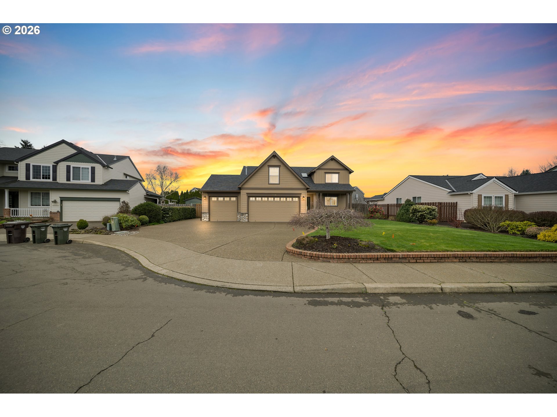 1579 S PEPPERWOOD ST