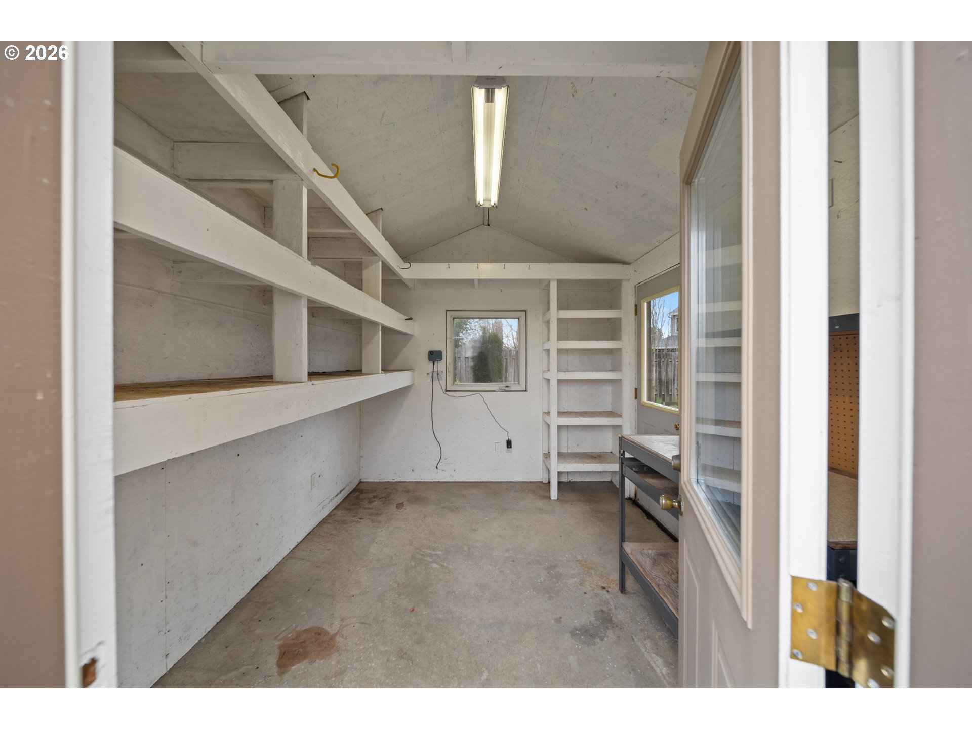 1579 S PEPPERWOOD ST