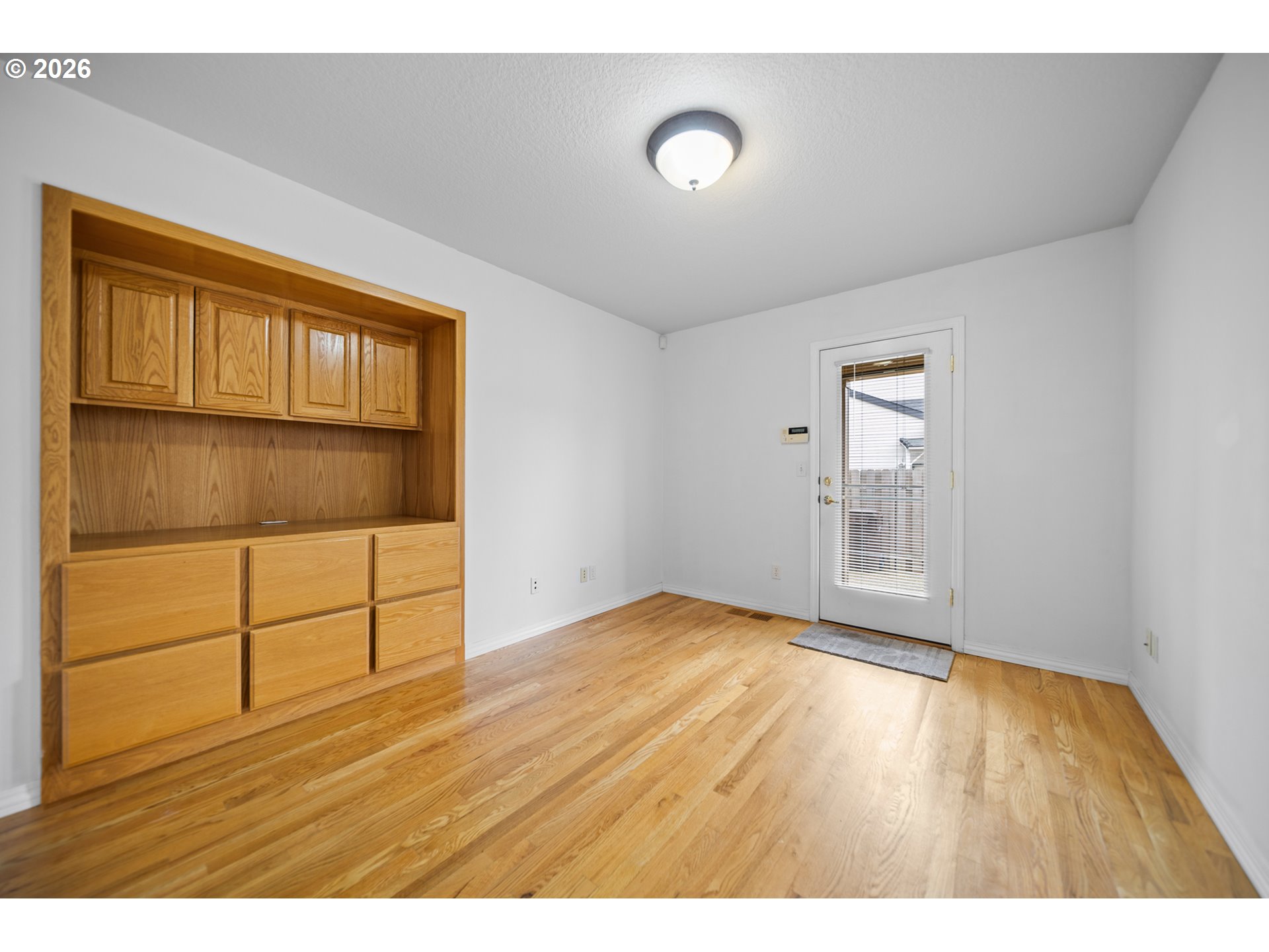 1579 S PEPPERWOOD ST