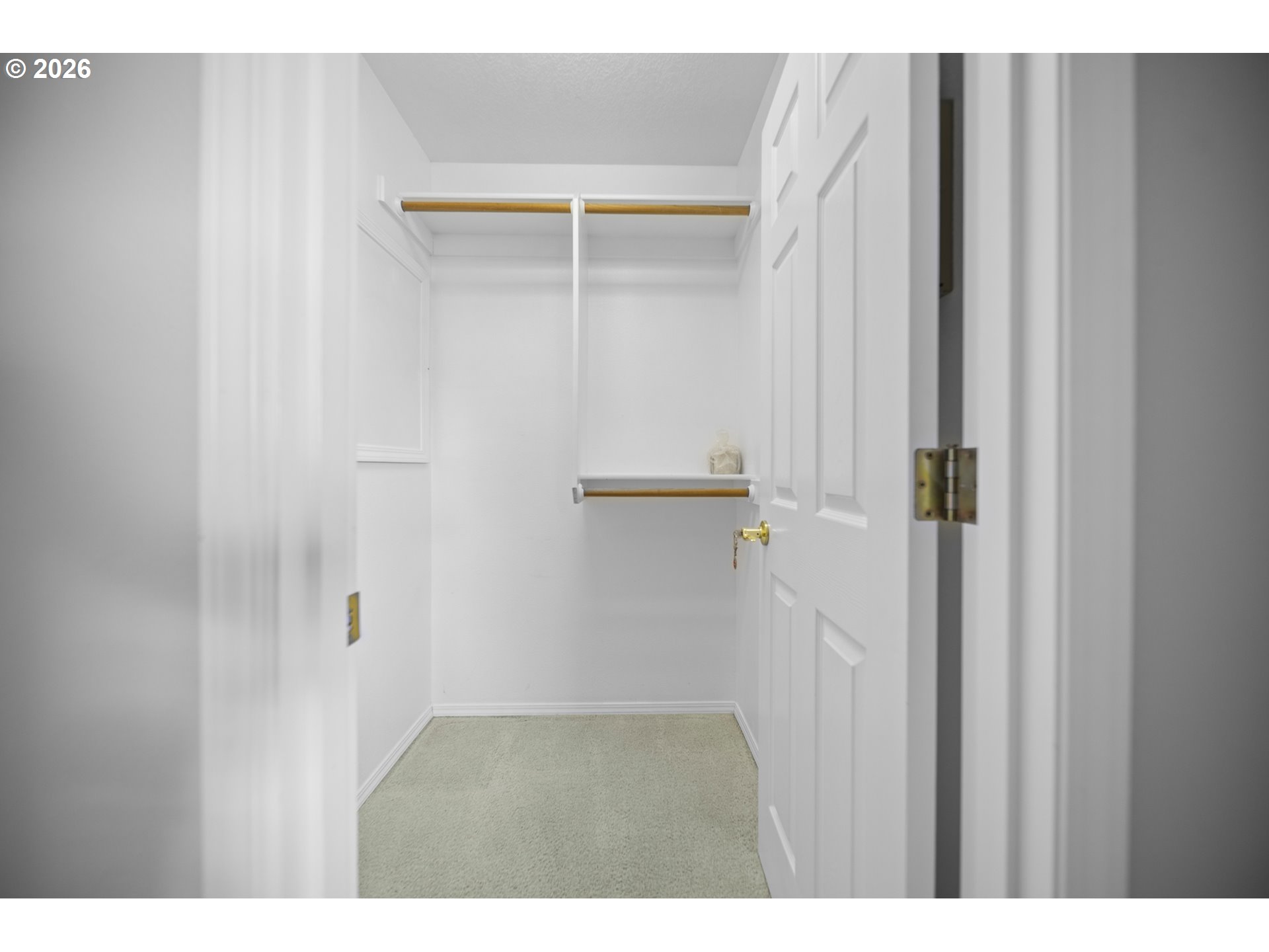 1579 S PEPPERWOOD ST