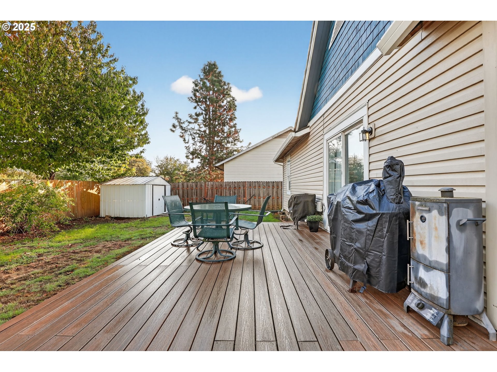 10941 MAIN ST NE, Donald