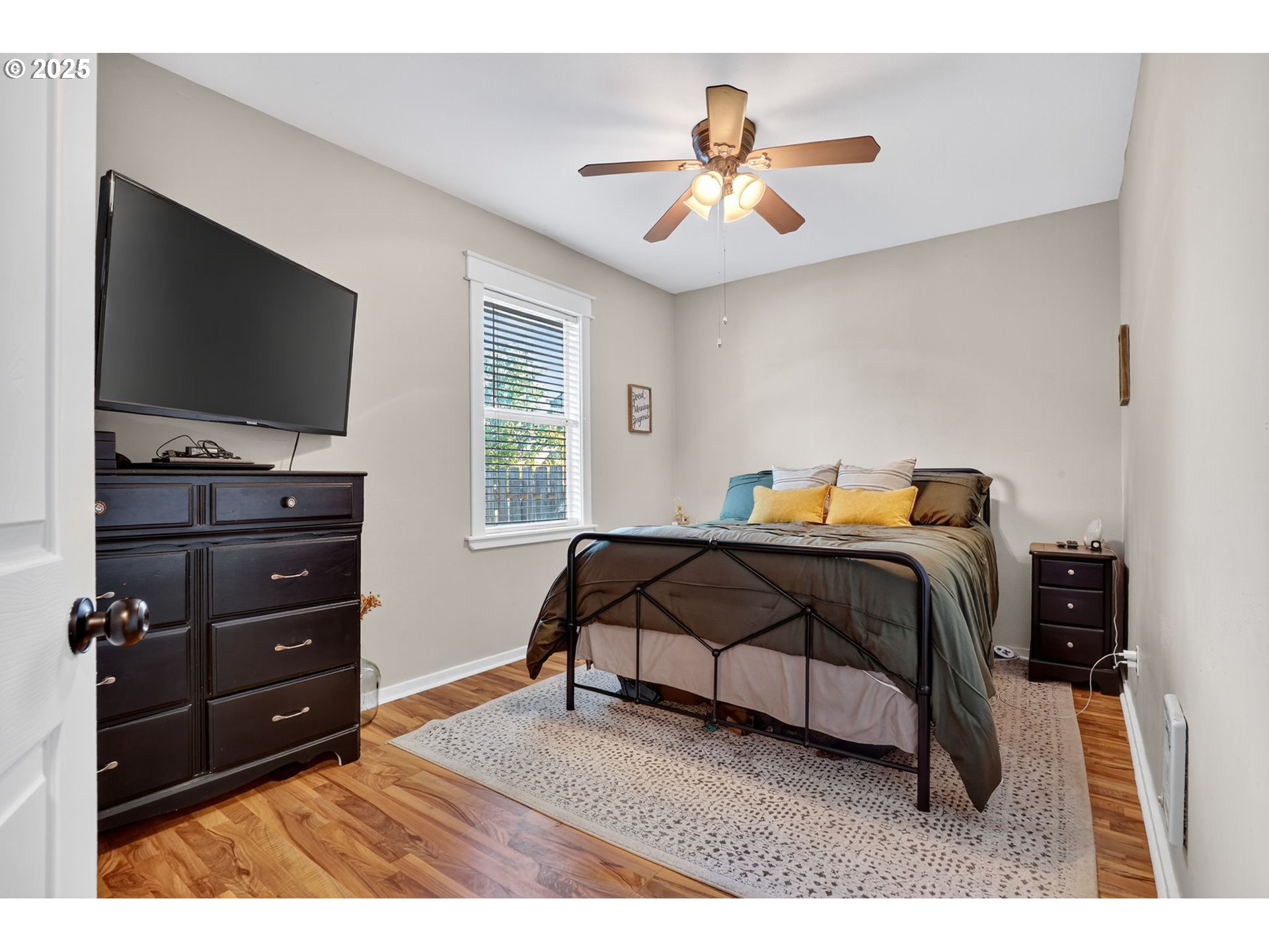 10941 MAIN ST NE, Donald