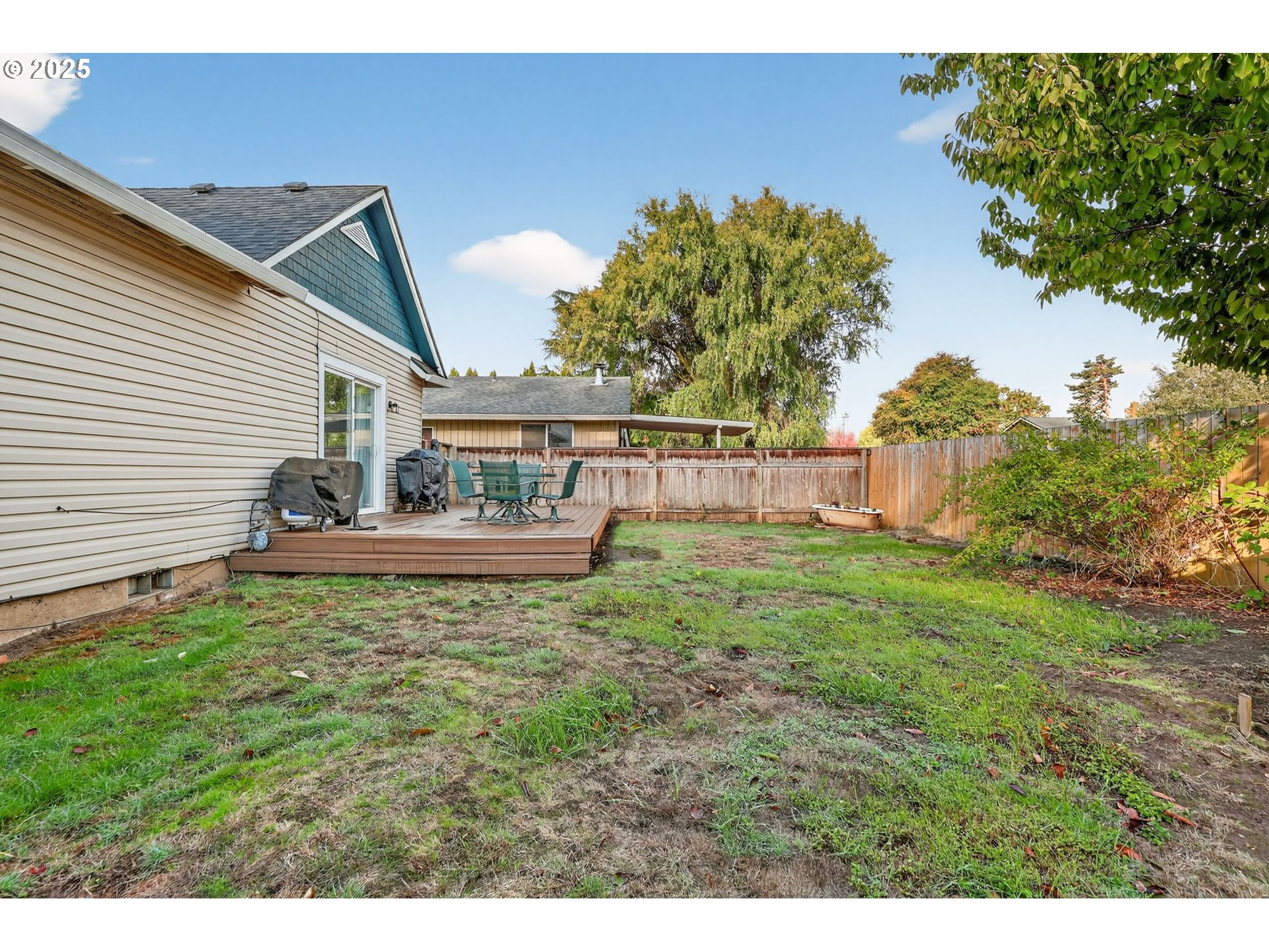 10941 MAIN ST NE, Donald