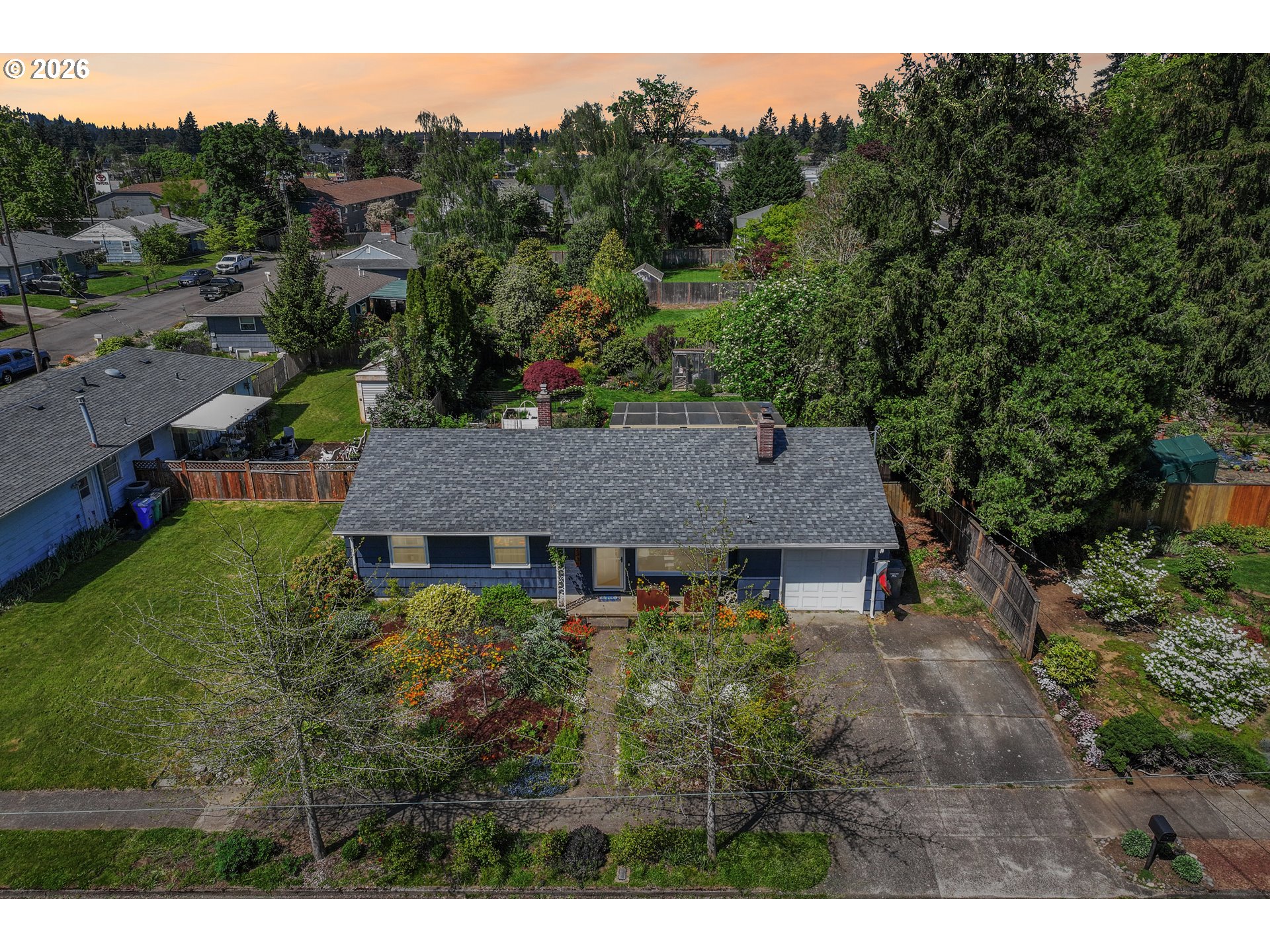 12335 SE SALMON ST