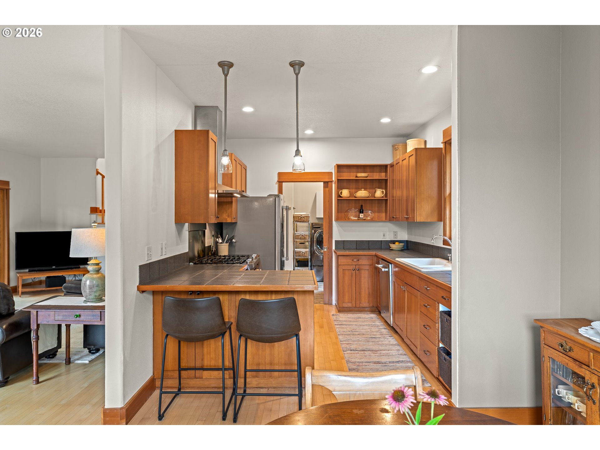 2678 5TH AVE