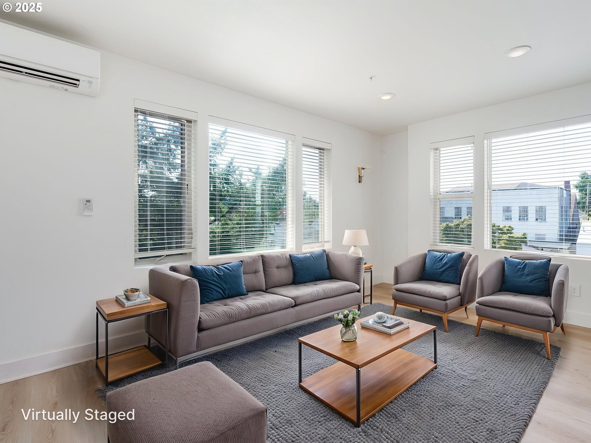 2050 N KILLINGSWORTH ST 11