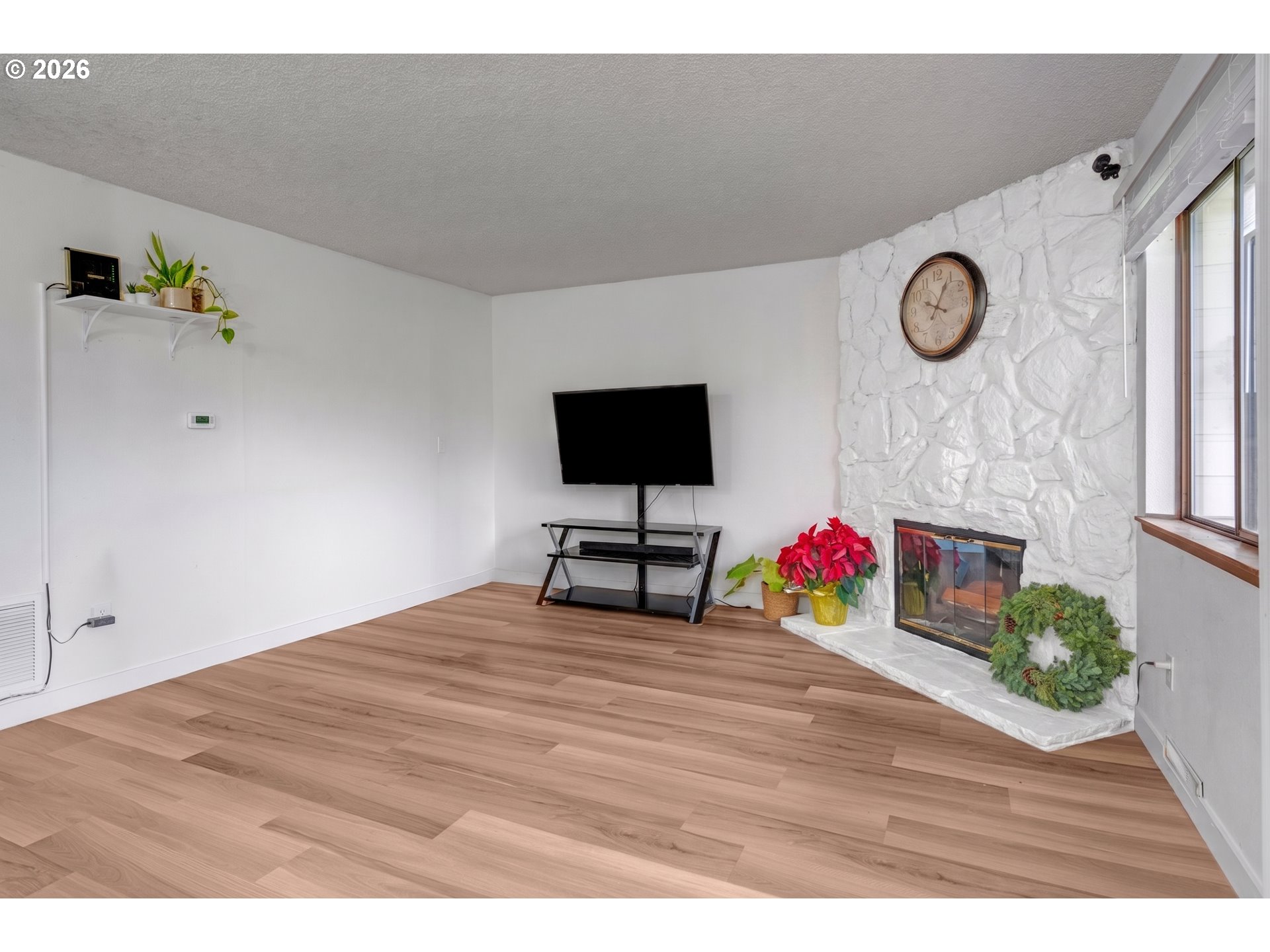 15946 NE FREMONT ST