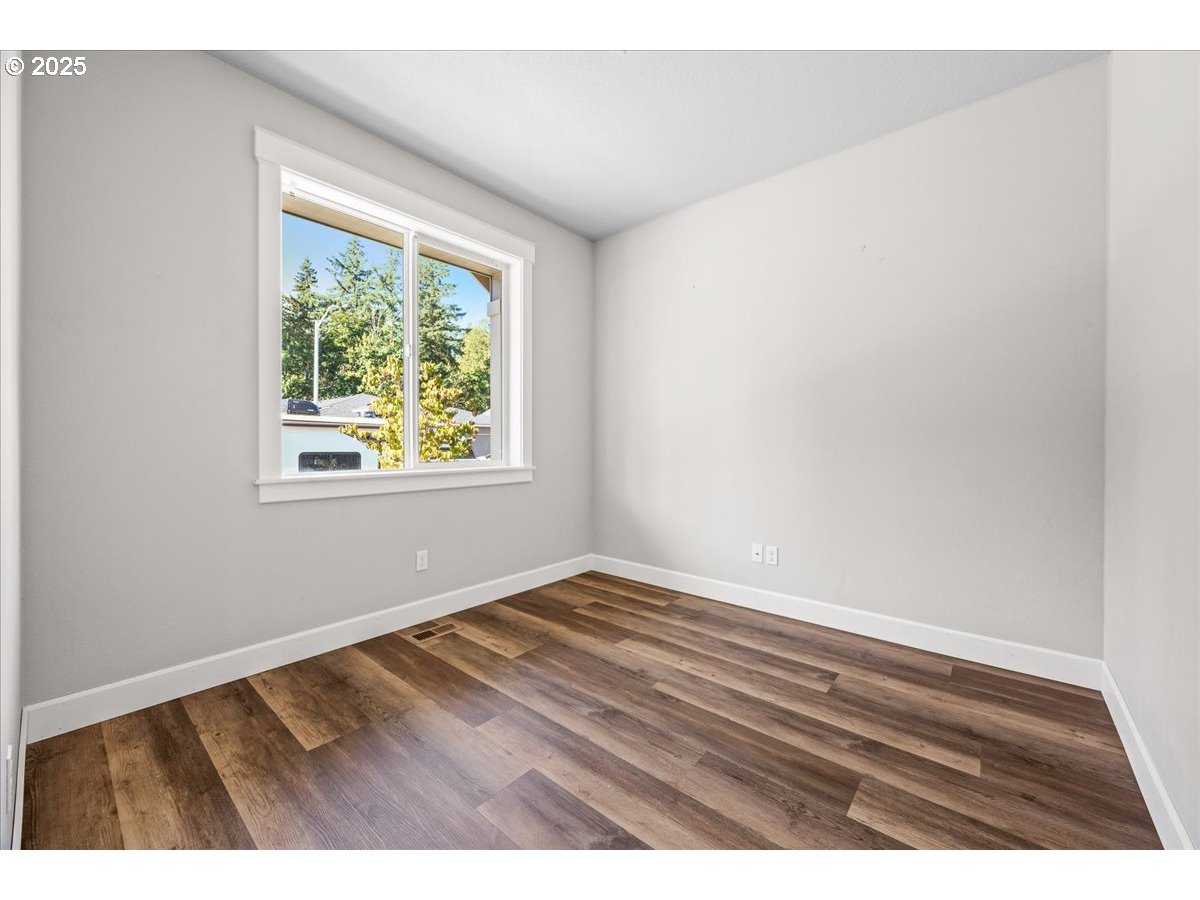 1375 NE CASCADIA RIDGE DR