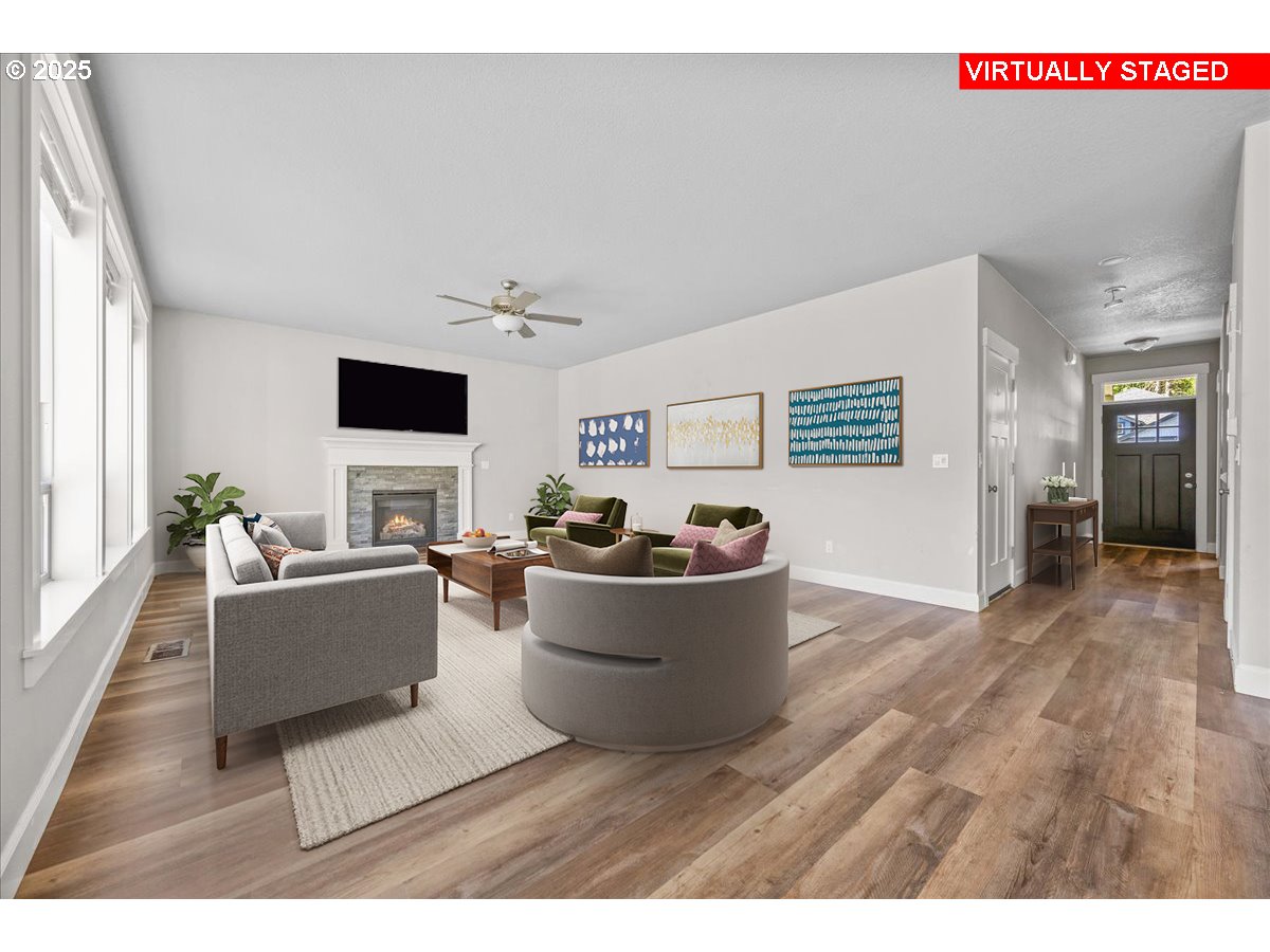 1375 NE CASCADIA RIDGE DR