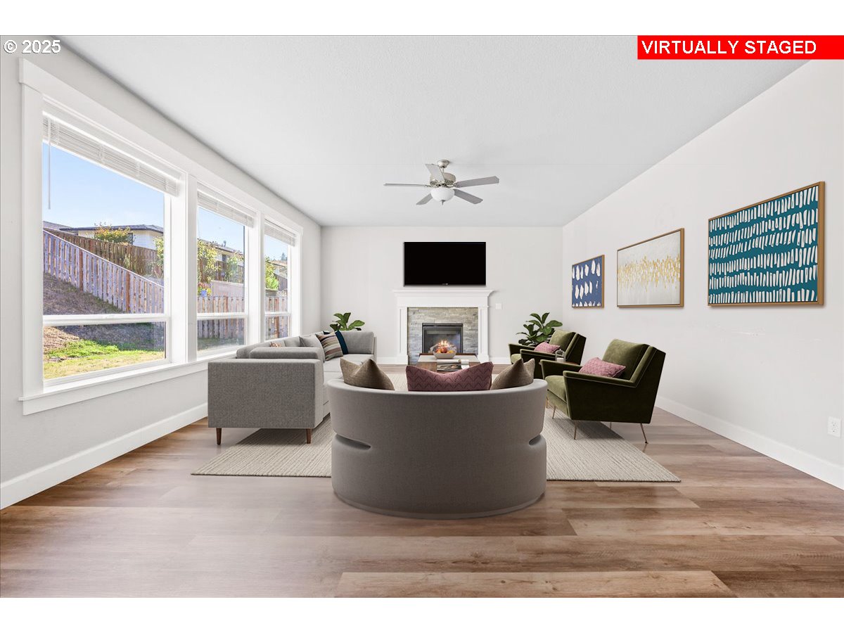 1375 NE CASCADIA RIDGE DR