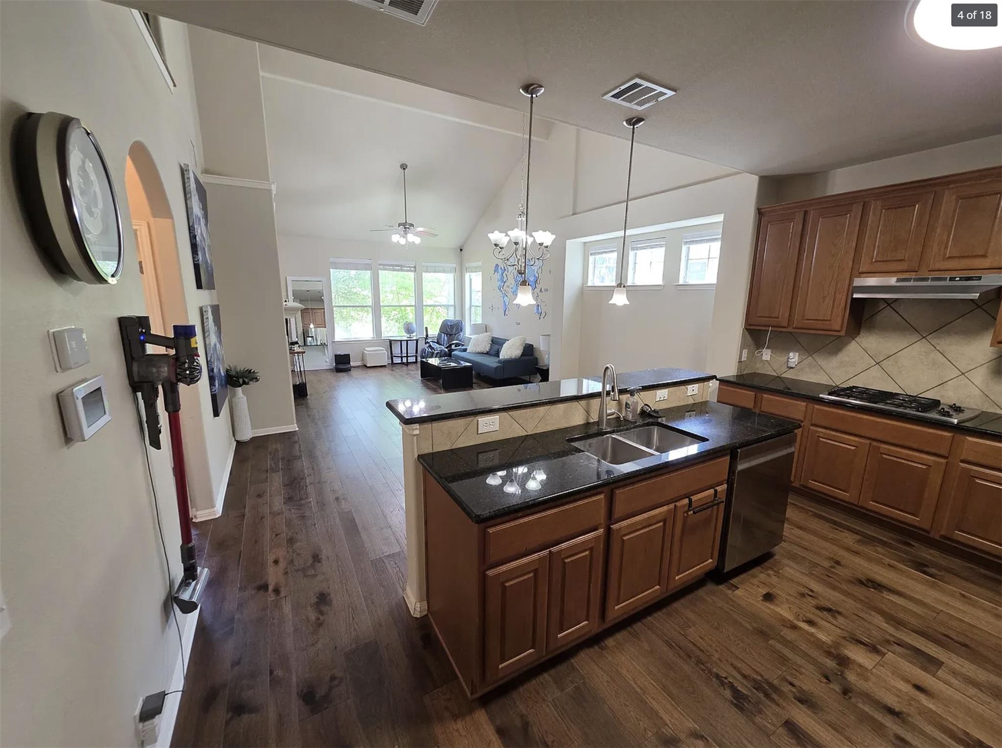 7901 Southwest PKWY # 15