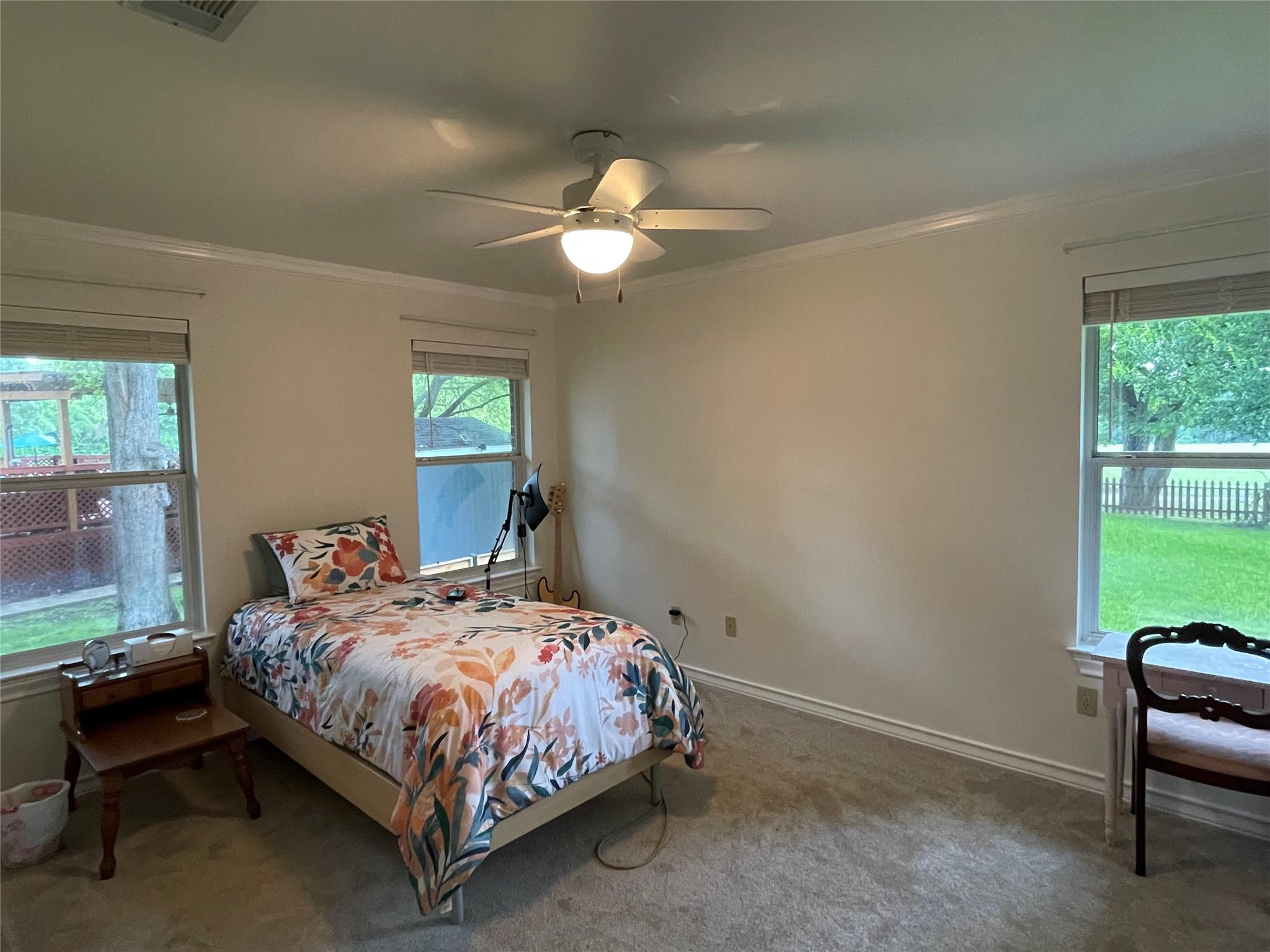 603 Green Field CV