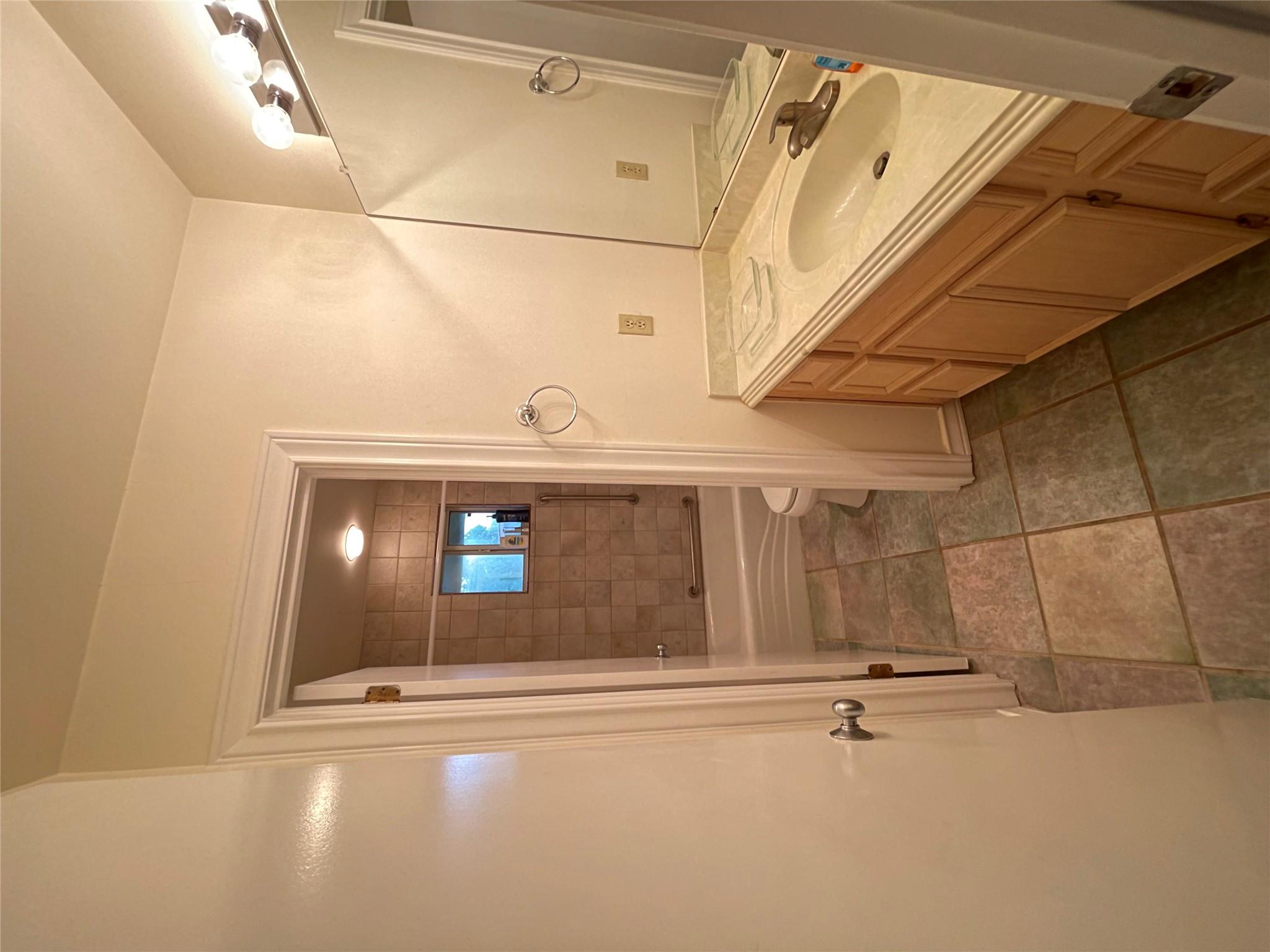 603 Green Field CV