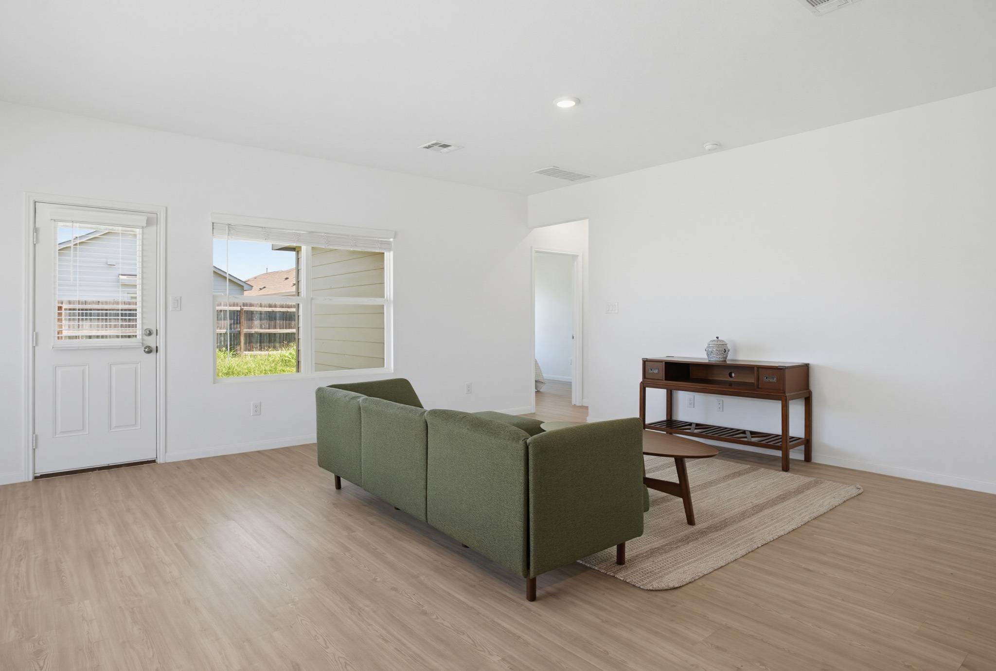 5904 Geronimo WAY
