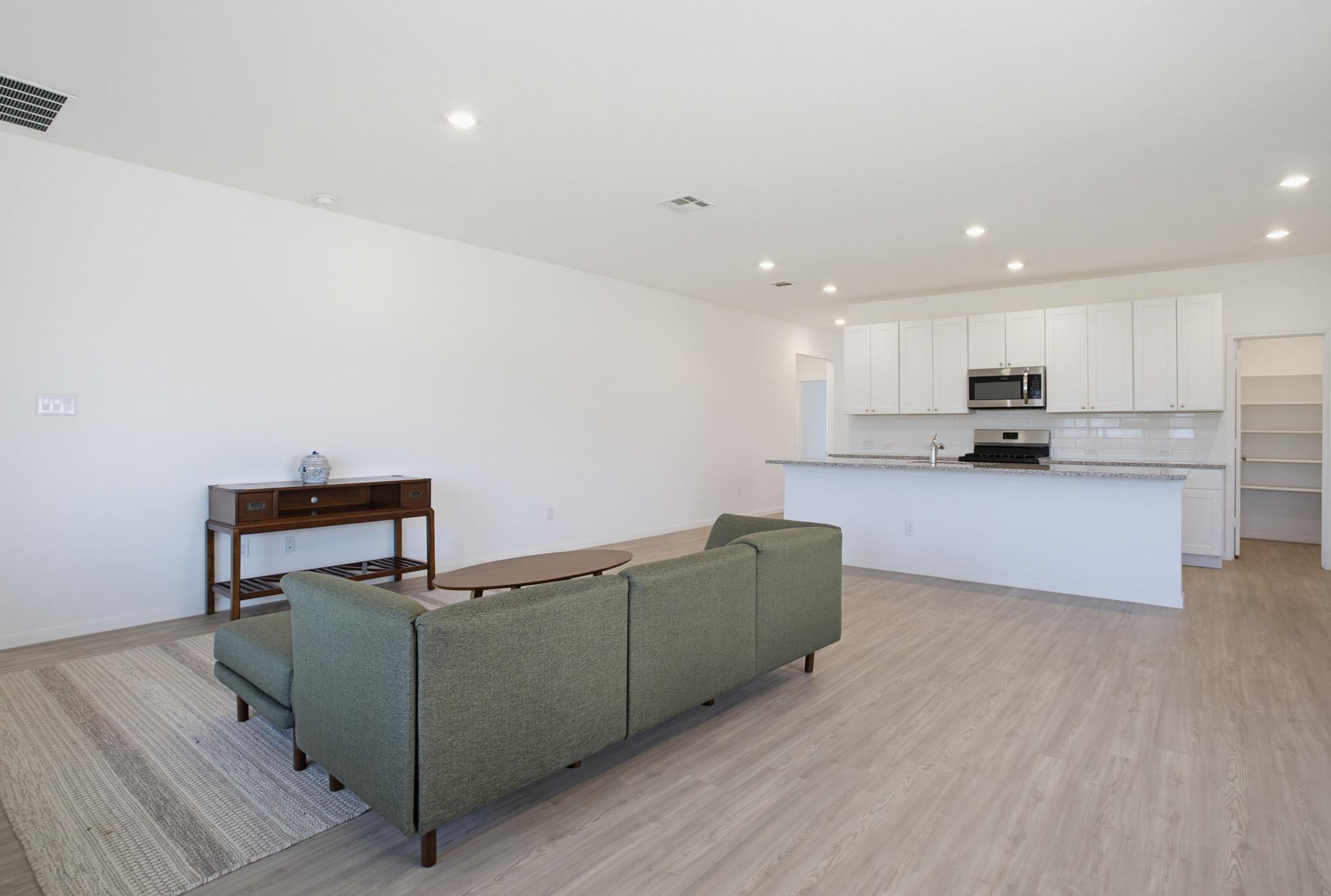 5904 Geronimo WAY