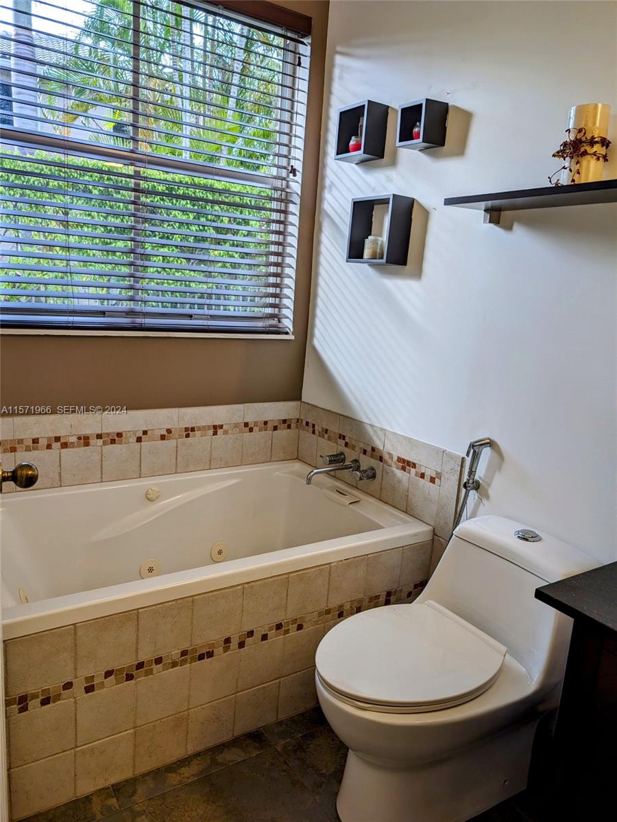 590 Pigeon Plum Way 0