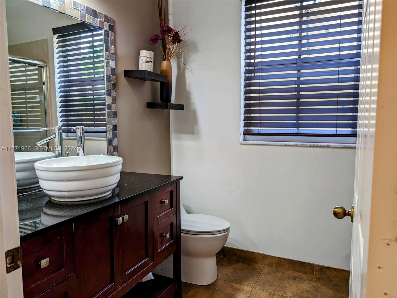 590 Pigeon Plum Way 0
