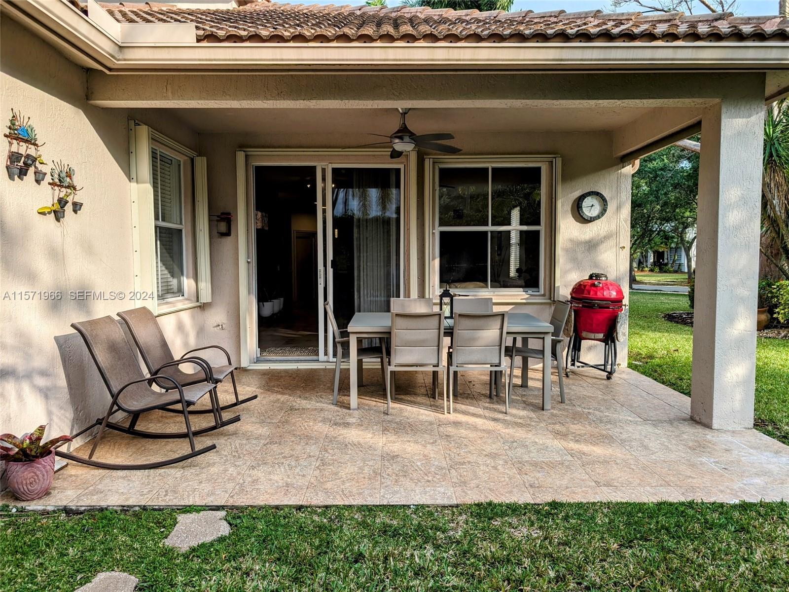 590 Pigeon Plum Way 0