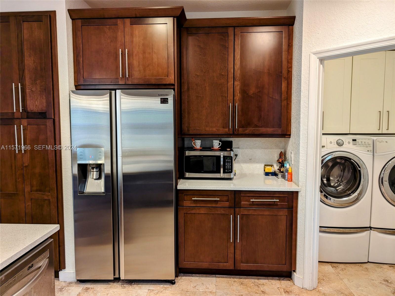 590 Pigeon Plum Way 0