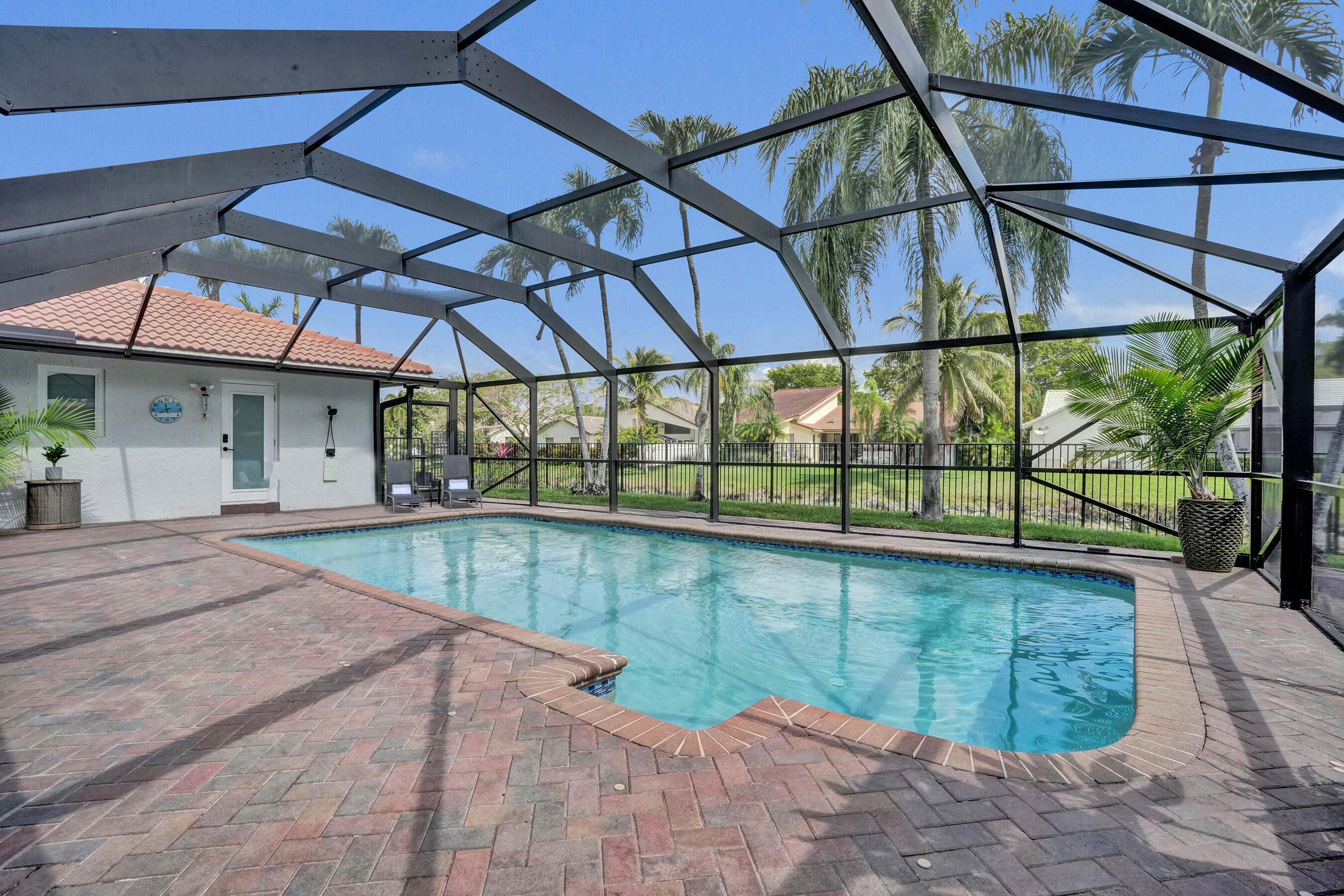 5273 NW 89th Drive