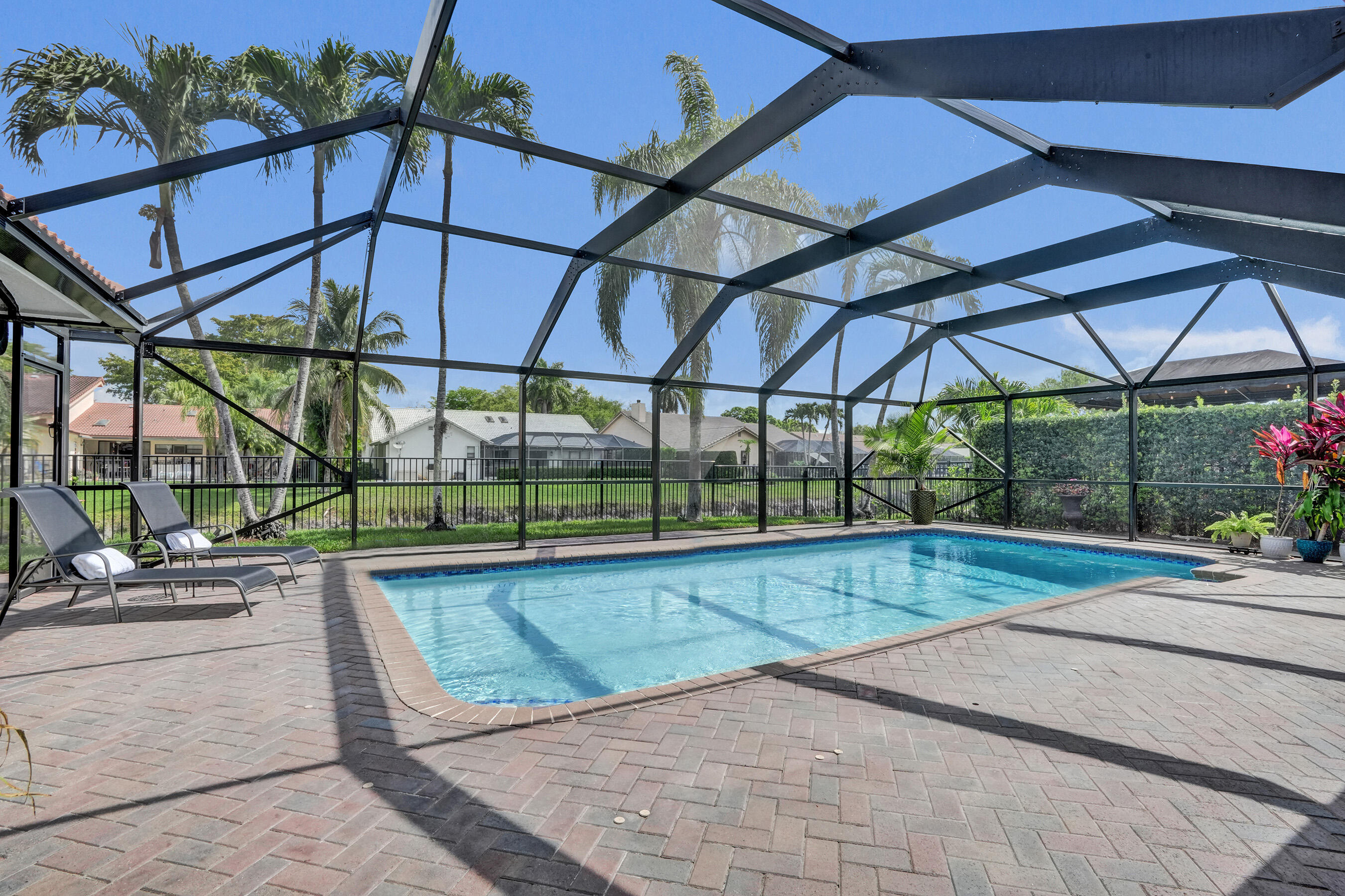 5273 NW 89th Drive