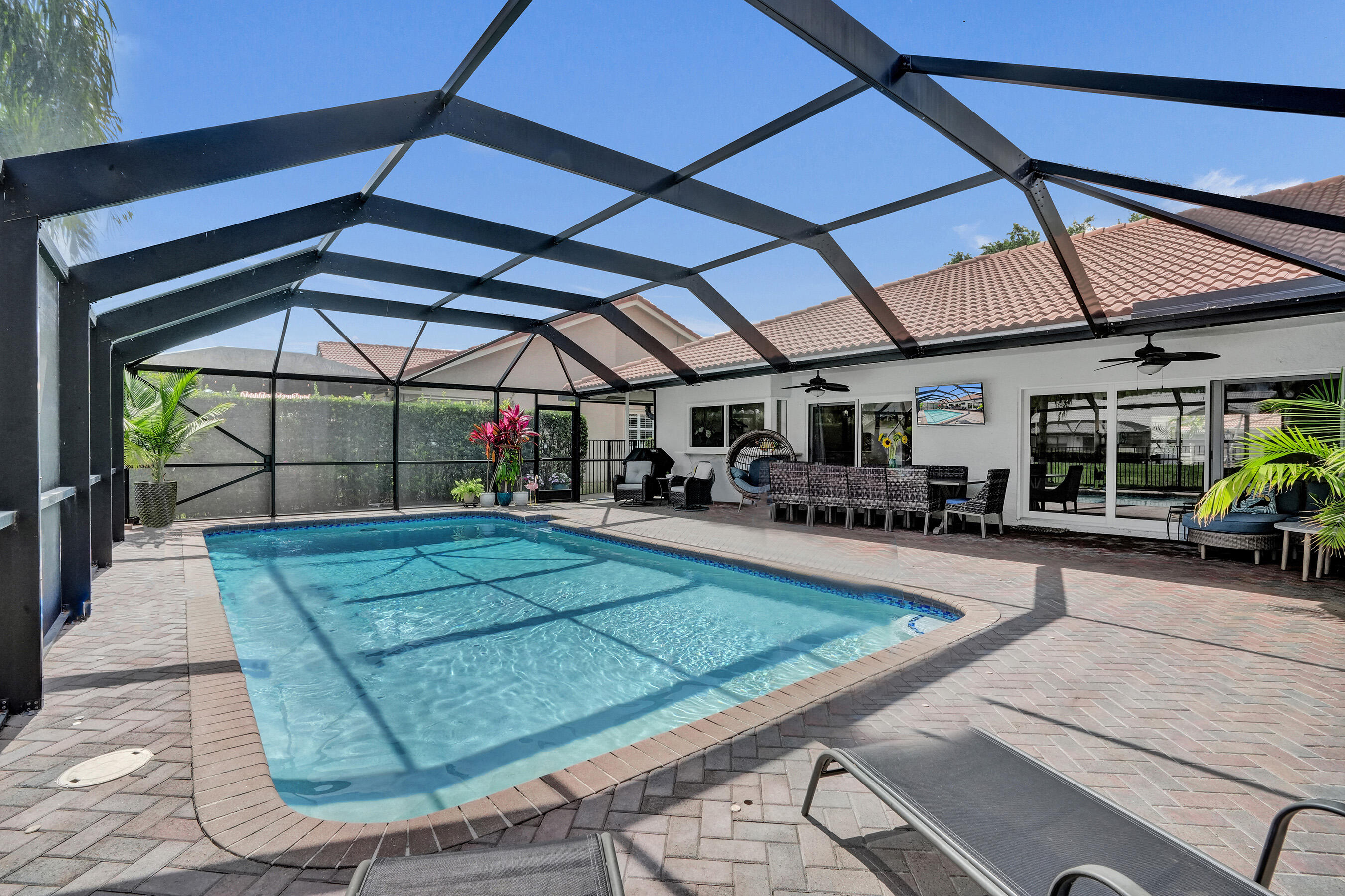 5273 NW 89th Drive