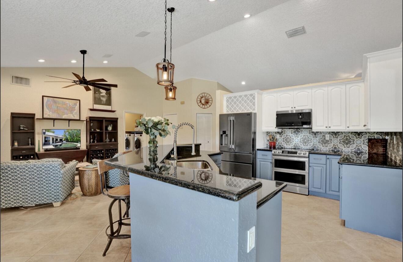 5102 NW 59th Way