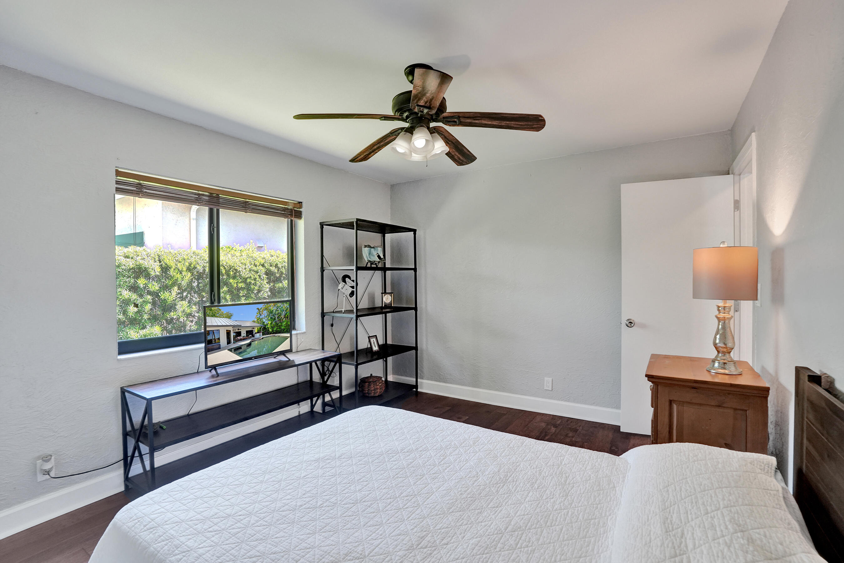 5102 NW 59th Way