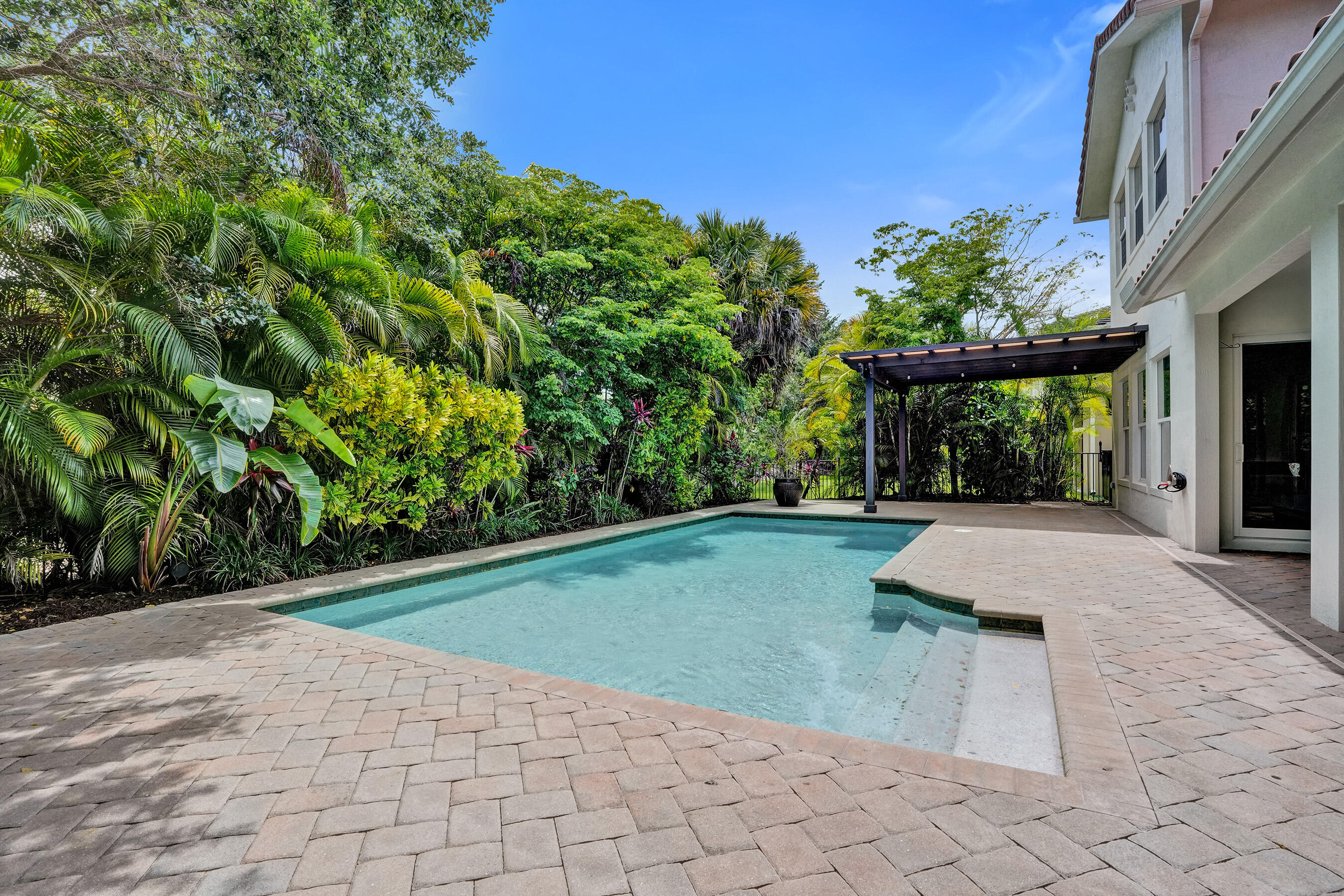 11864 NW 79th Court