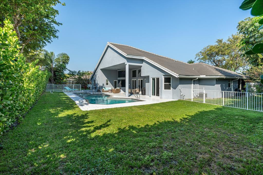 7641 NE Morningside Terrace