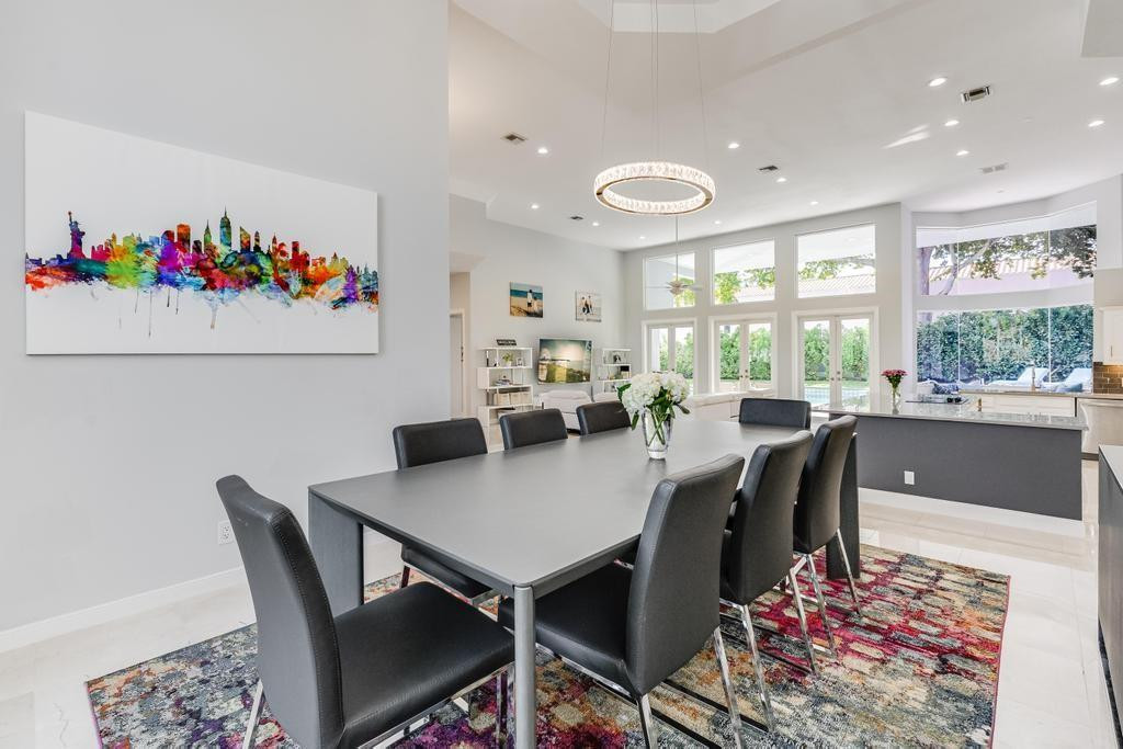 7641 NE Morningside Terrace