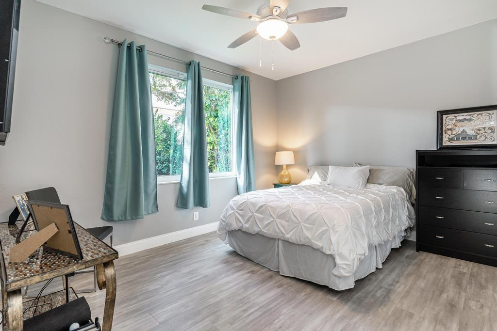 7641 NE Morningside Terrace