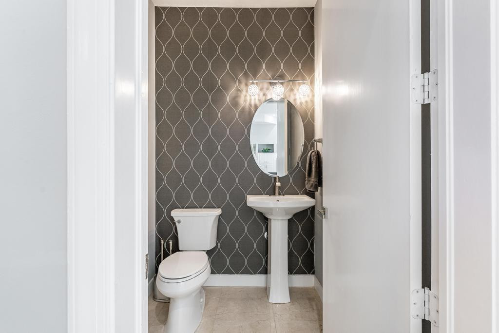 7641 NE Morningside Terrace