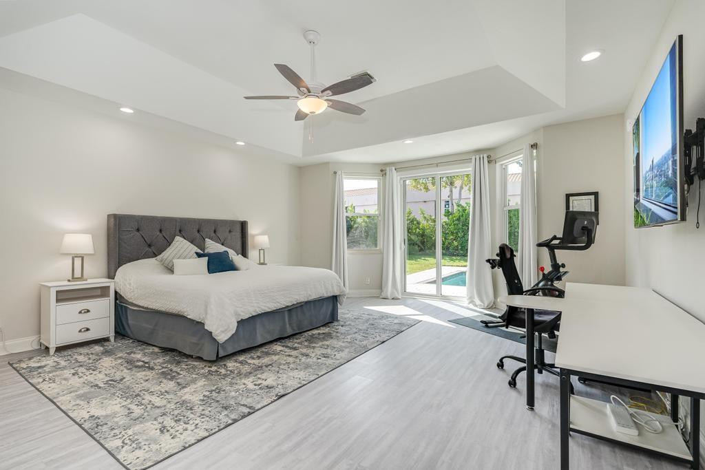 7641 NE Morningside Terrace