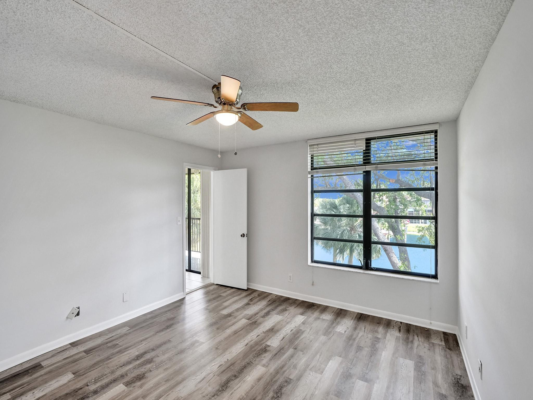 6636 Coral Lake Dr 6636