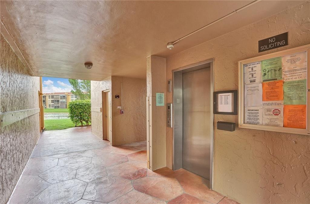 6636 Coral Lake Dr 6636