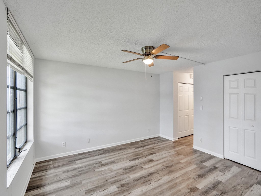 6636 Coral Lake Dr 6636