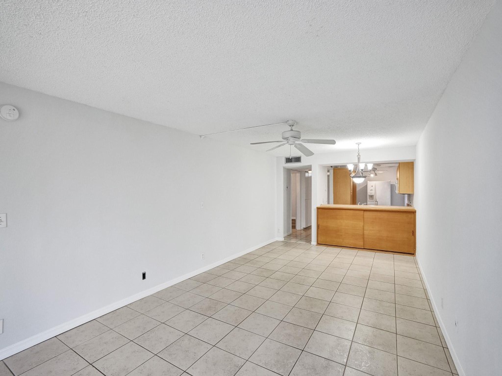 6636 Coral Lake Dr 6636