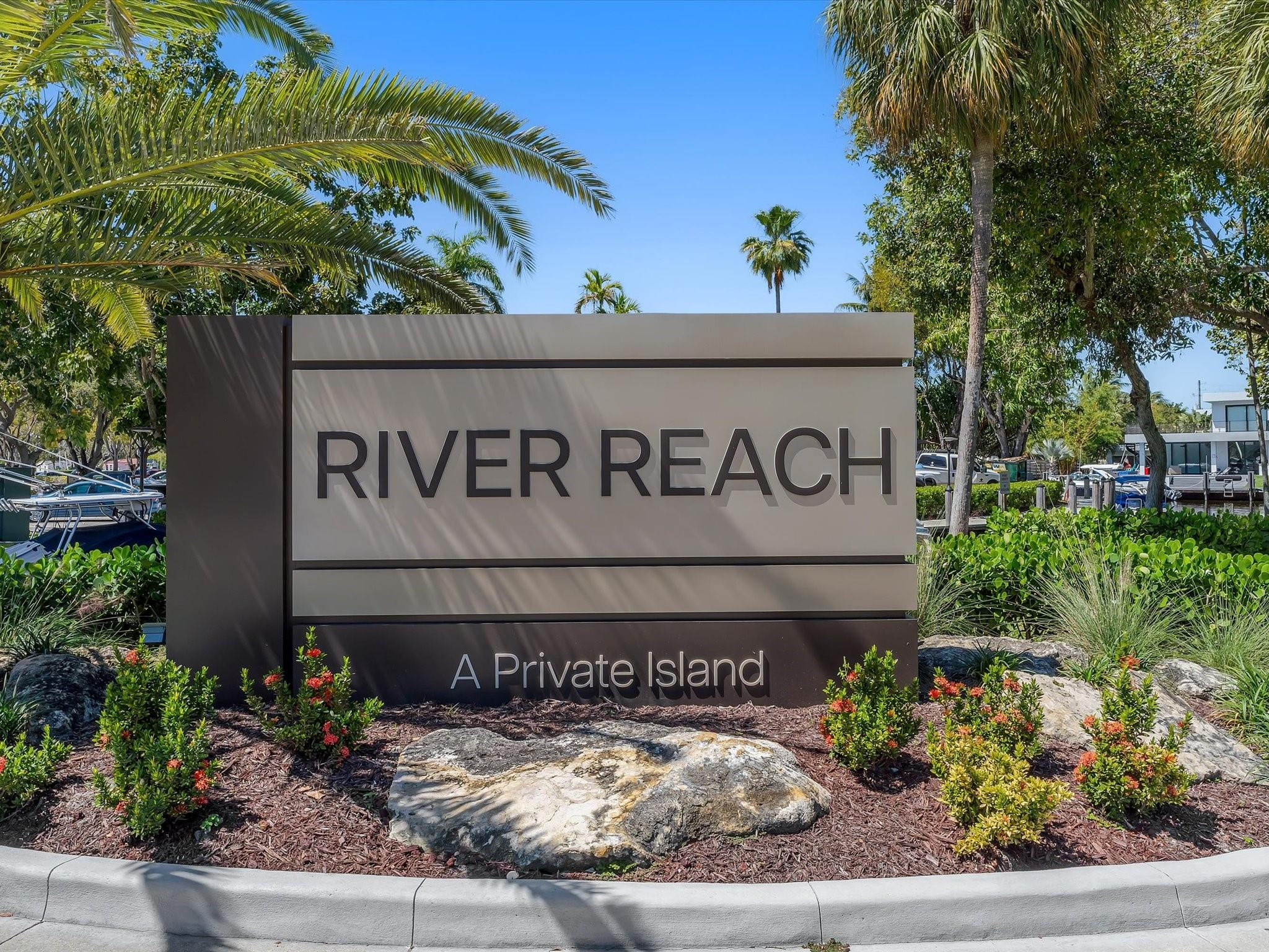 900 River Reach Dr 522