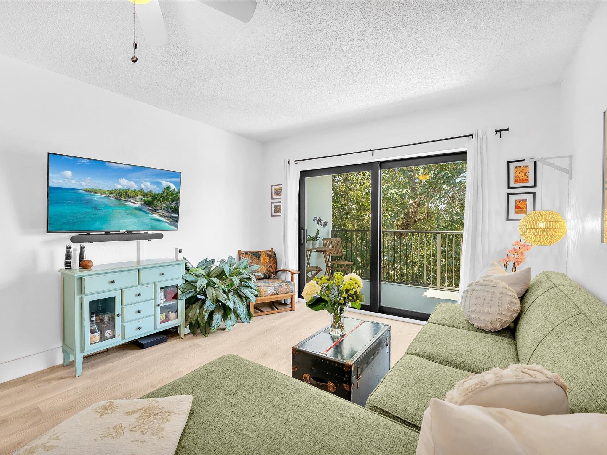 900 River Reach Dr 522