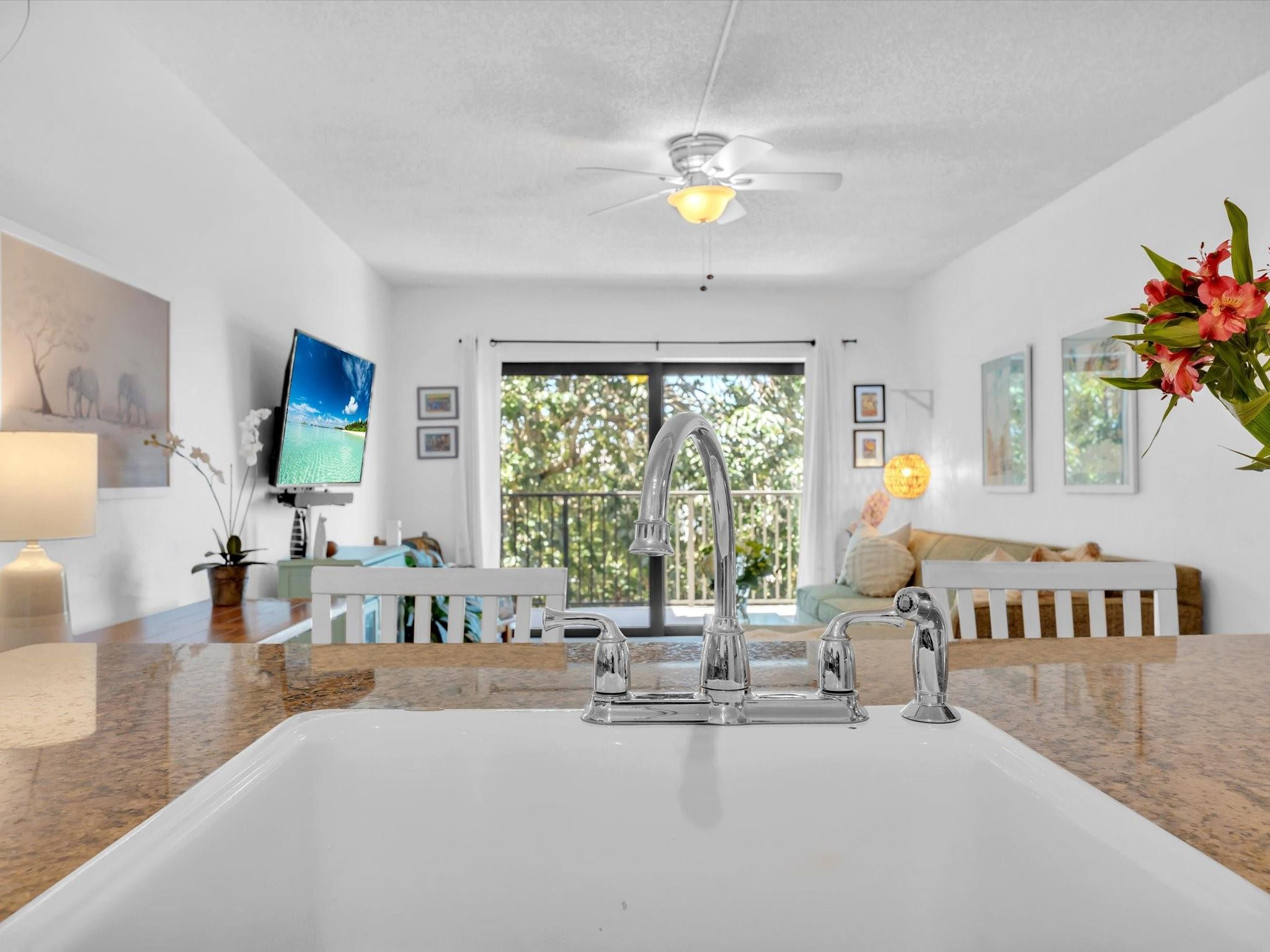 900 River Reach Dr 522