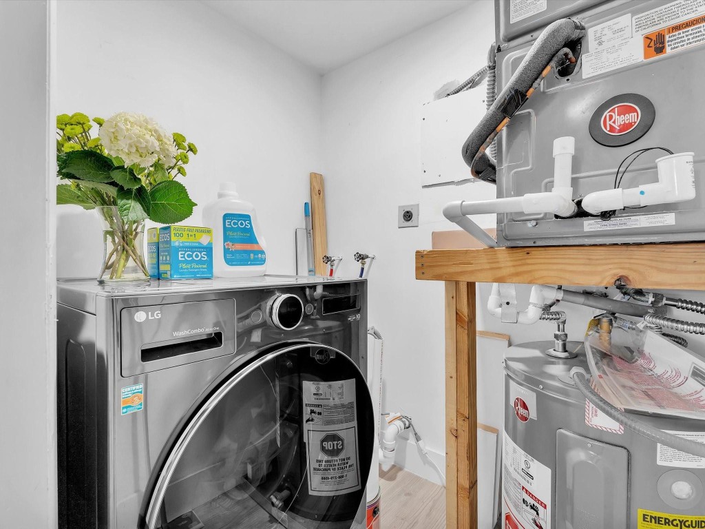 900 River Reach Dr 522