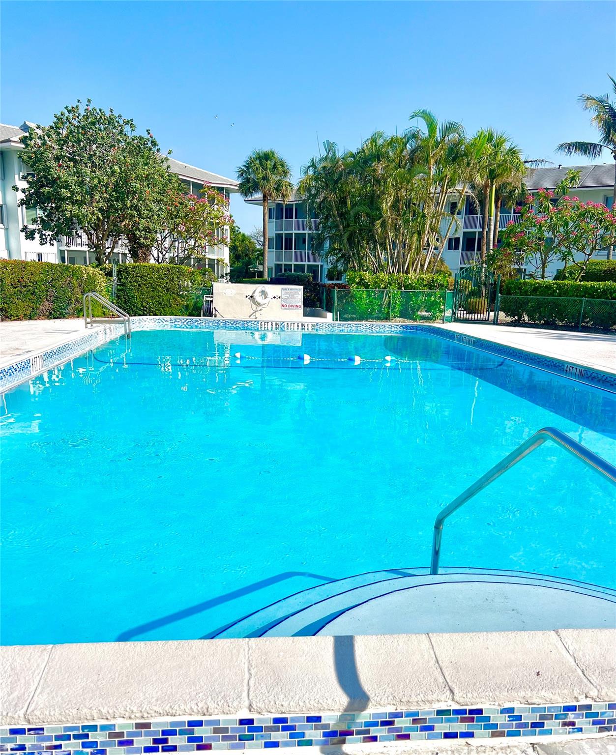 2730 Banyan Rd 33B