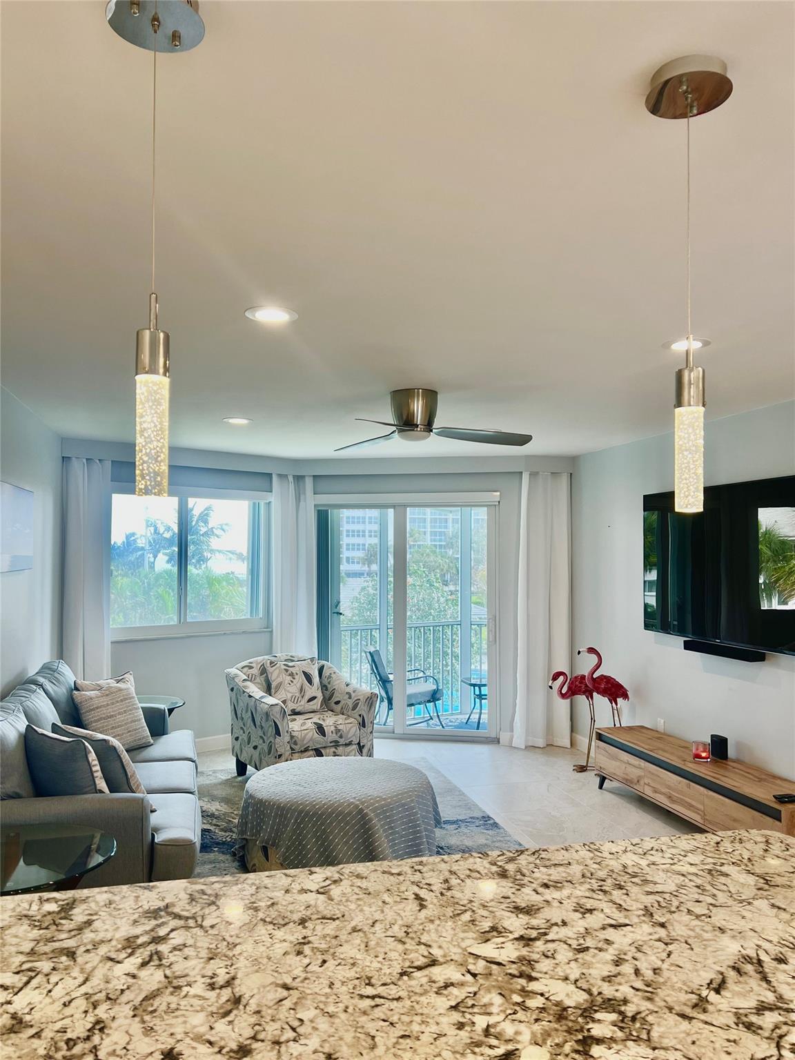 2730 Banyan Rd 33B