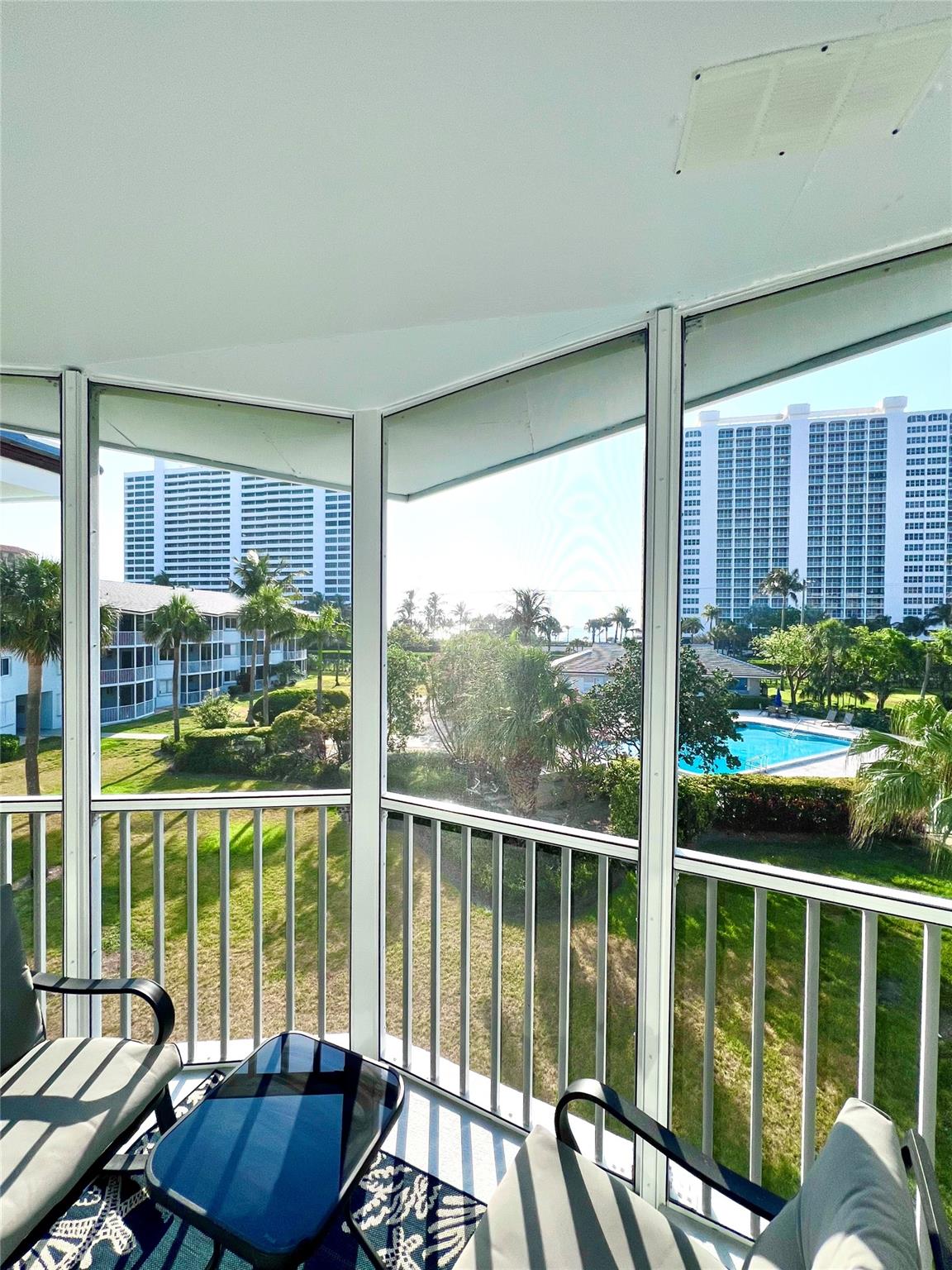 2730 Banyan Rd 33B