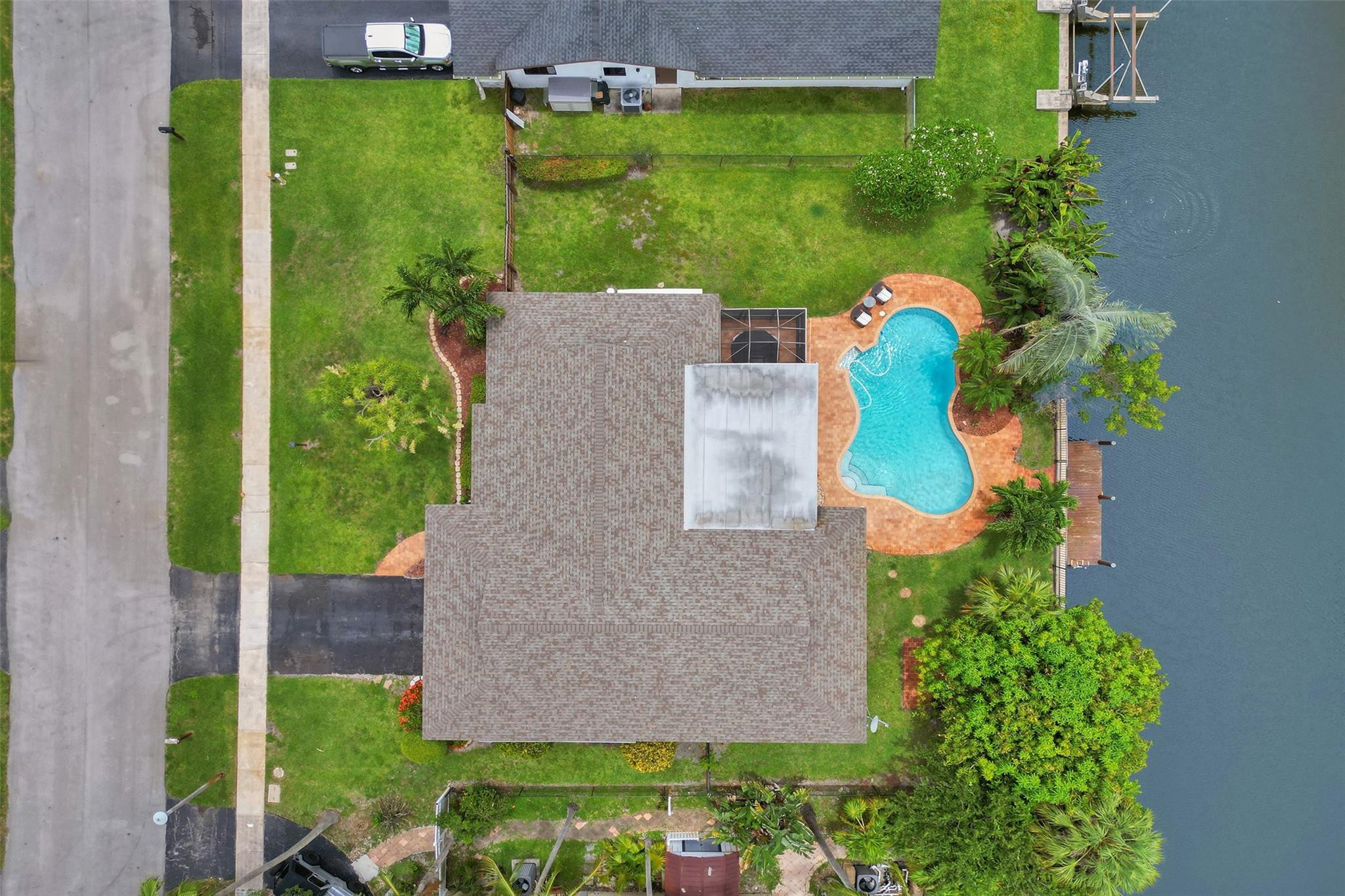 6000 N 16th Ct