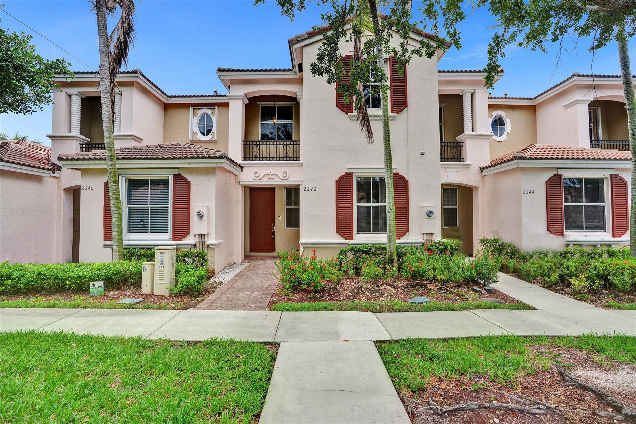 2242 NE 42nd Ave 2242