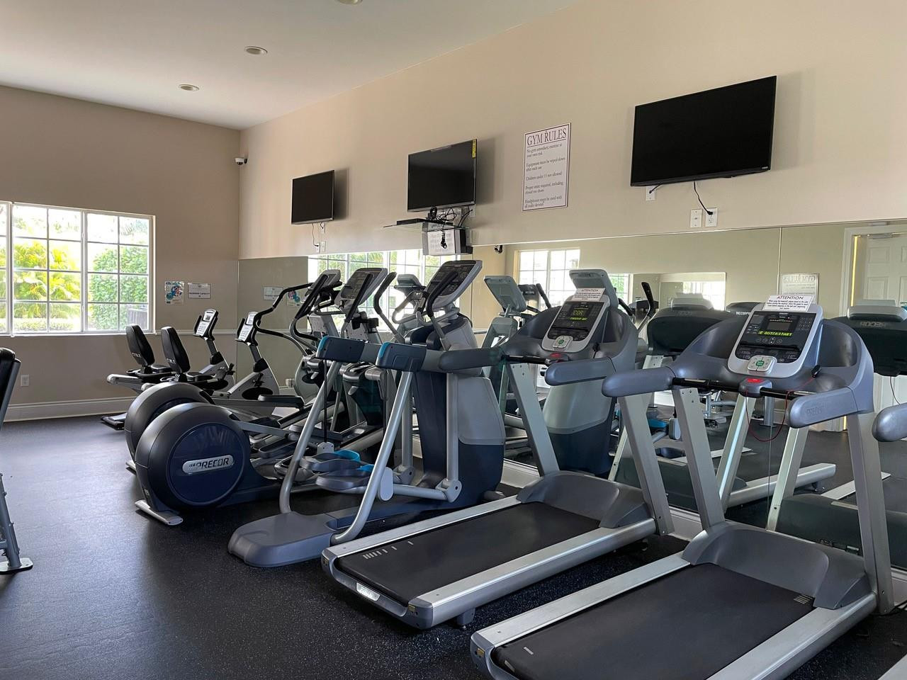 2242 NE 42nd Ave 2242