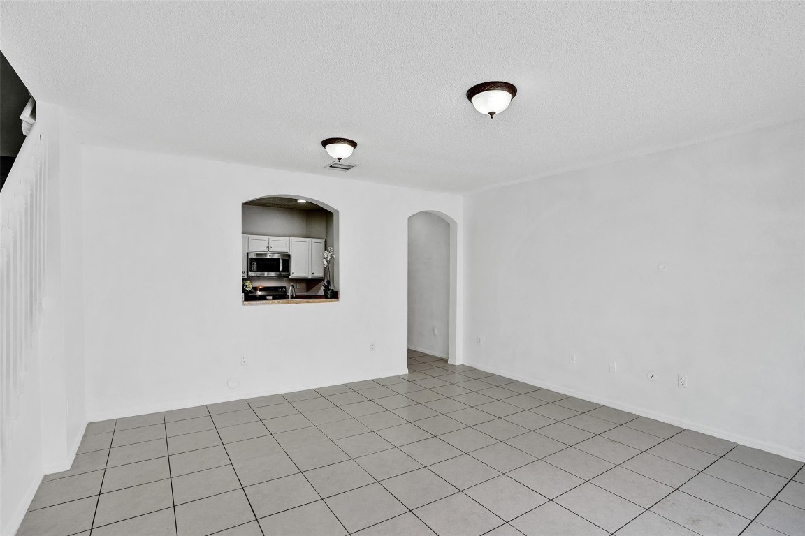 2242 NE 42nd Ave 2242