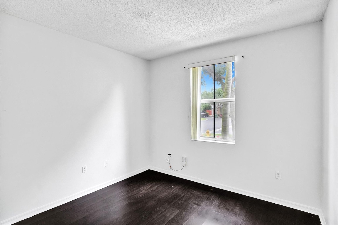 2242 NE 42nd Ave 2242